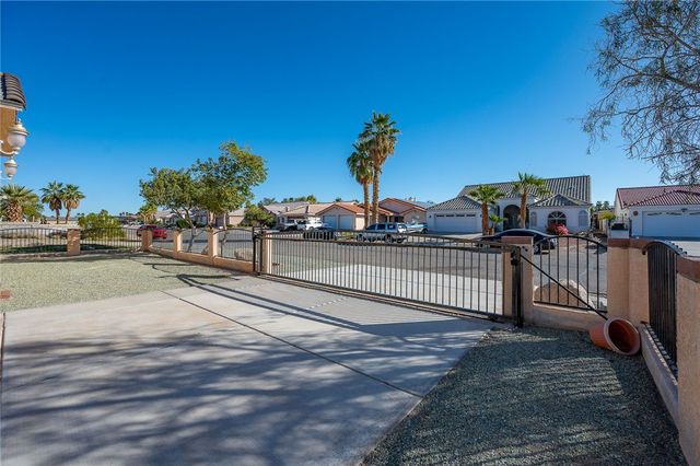5623 S Desert Lakes Drive, Fort Mohave, AZ 86426