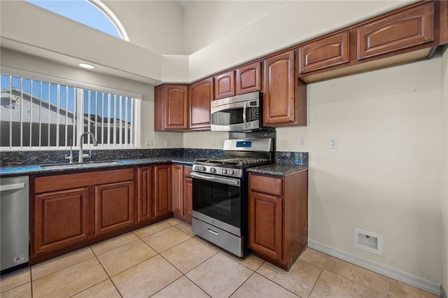 5623 S Desert Lakes Drive, Fort Mohave, AZ 86426