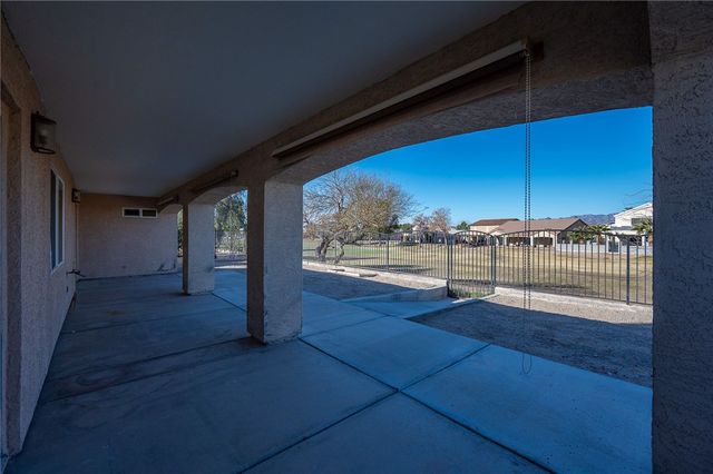 5623 S Desert Lakes Drive, Fort Mohave, AZ 86426