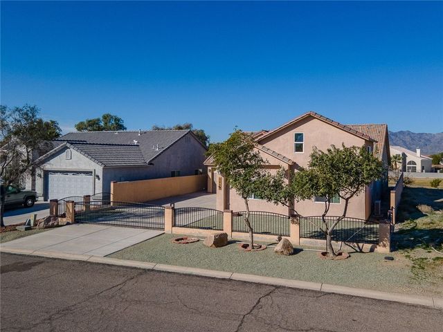 5623 S Desert Lakes Drive, Fort Mohave, AZ 86426