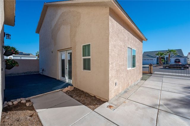 5623 S Desert Lakes Drive, Fort Mohave, AZ 86426