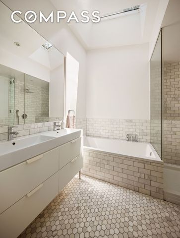 47 Wolcott Street, New York City, NY 11231