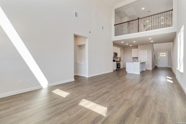 6122 Quiet Oak Place, San Antonio, TX 78219