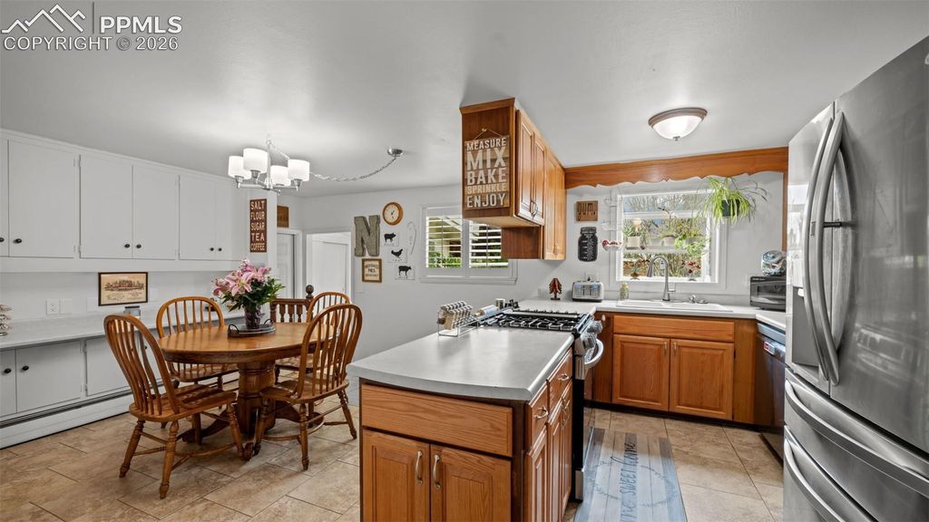 17 W Clover Circle, Colorado Springs, CO 80906 — photo 5