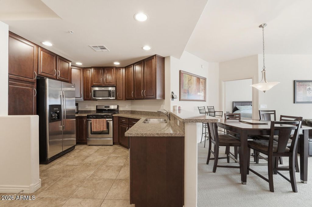 5350 E DEER VALLEY Drive 4401, Phoenix, AZ 85054 — photo 3