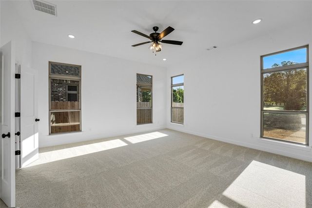 3003 S 14Th Street, Rogers, AR 72758