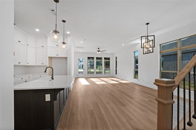 3003 S 14Th Street, Rogers, AR 72758