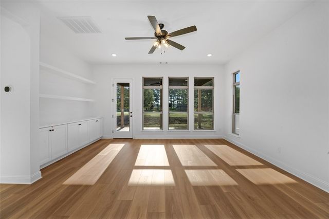 3003 S 14Th Street, Rogers, AR 72758