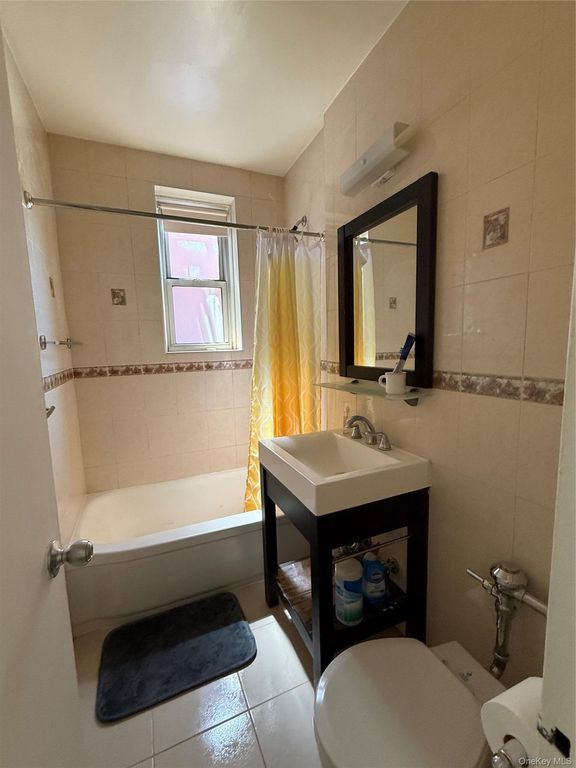 27-04 Parsons Blvd 2G, Flushing, NY 11354 — photo 4