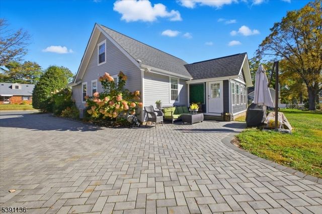 7 Hinckle Avenue, Ewing Twp., NJ 08628