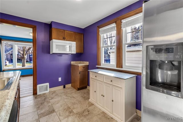 46 Vernon Drive, Amherst, NY 14225