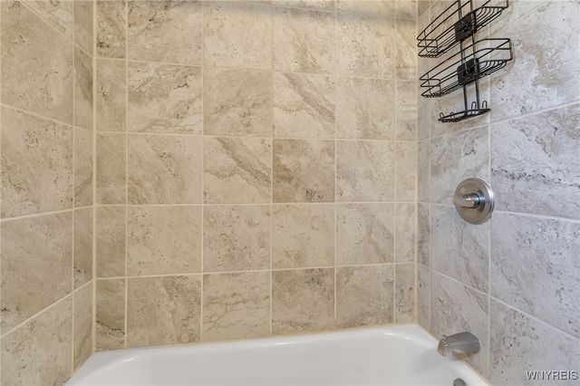 46 Vernon Drive, Amherst, NY 14225