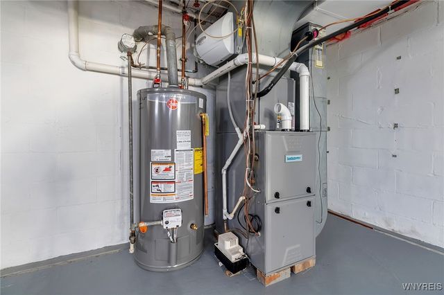 46 Vernon Drive, Amherst, NY 14225