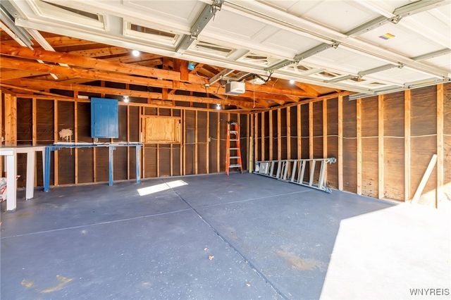 46 Vernon Drive, Amherst, NY 14225