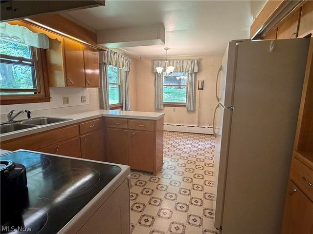 4708 Alabama Avenue SW, Navarre, OH 44662