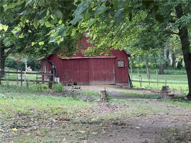 4708 Alabama Avenue SW, Navarre, OH 44662