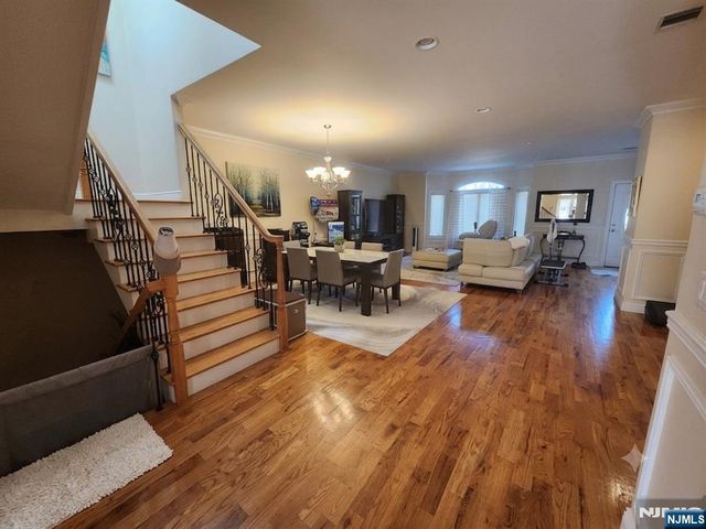 237 Central Boulevard 2, Palisades Park, NJ 07650