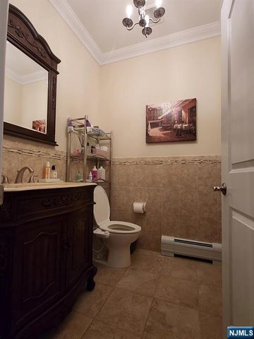 237 Central Boulevard 2, Palisades Park, NJ 07650