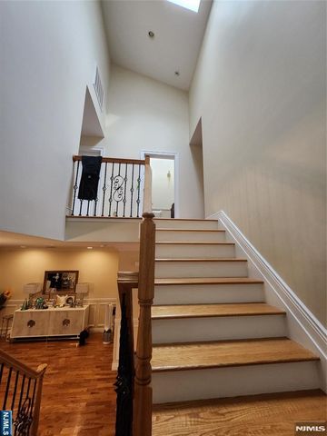 237 Central Boulevard 2, Palisades Park, NJ 07650