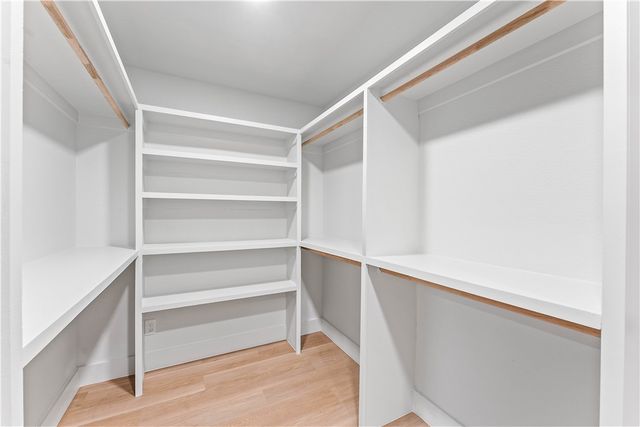 2110 SE 16th Street, Bentonville, AR 72712