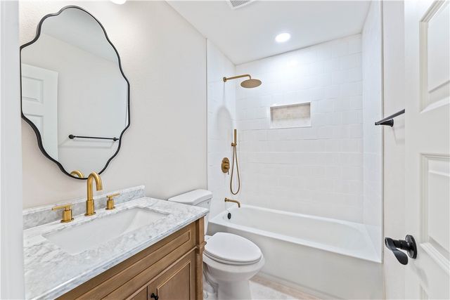 2110 SE 16th Street, Bentonville, AR 72712