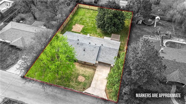 2110 SE 16th Street, Bentonville, AR 72712