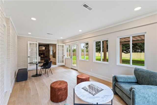 2110 SE 16th Street, Bentonville, AR 72712