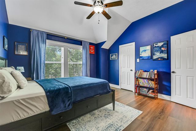 3105 Autumn Leaf Drive, Friendswood, TX 77546