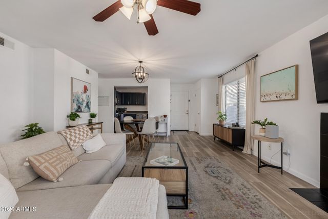 10115 E MOUNTAIN VIEW Road 1062, Scottsdale, AZ 85258