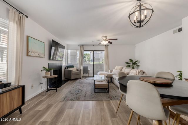 10115 E MOUNTAIN VIEW Road 1062, Scottsdale, AZ 85258