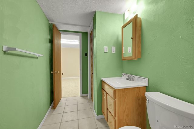 9083 W Iowa Avenue, Lakewood, CO 80232