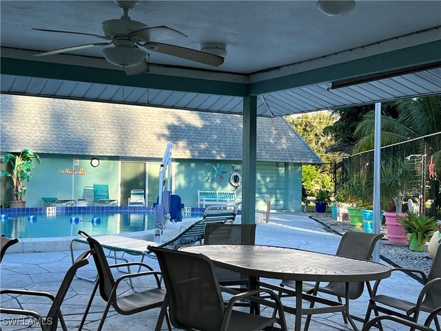 120 Grassy Key LN 38, Naples, FL 34114