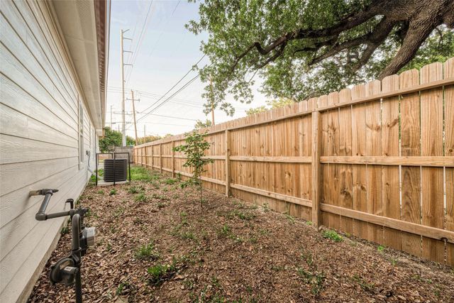 336 De Haven Street A, Houston, TX 77029