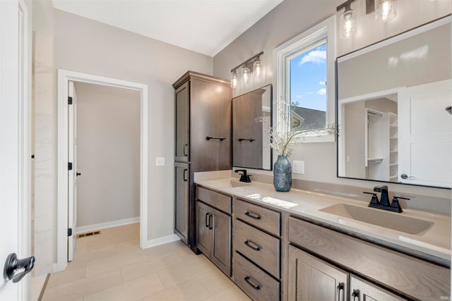 17645 Monza Pass, Huntertown, IN 46748