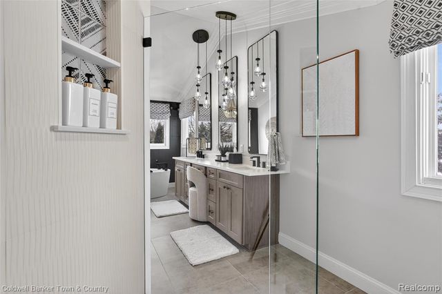 324 Nairn Circle, Highland, MI 48357