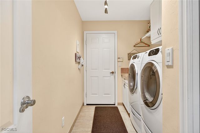 9221 Coachhouse LN, Estero, FL 33928