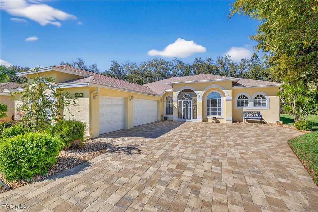 9221 Coachhouse LN, Estero, FL 33928