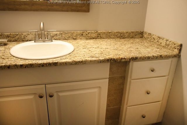 2106 Kanawha Boulevard E 601, Charleston, WV 25311