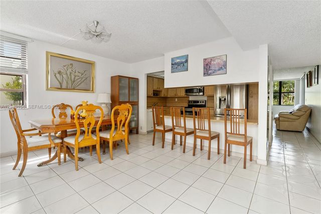20401 NE 30th Ave 416-8, Aventura, FL 33180