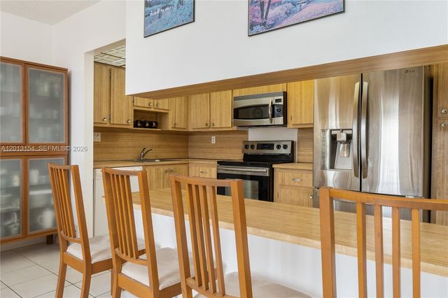 20401 NE 30th Ave 416-8, Aventura, FL 33180