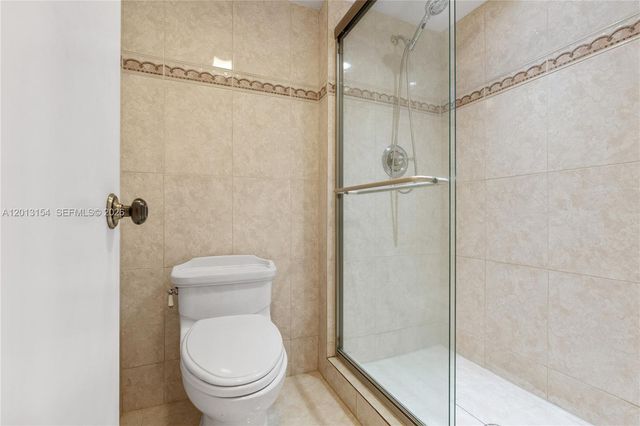 20401 NE 30th Ave 416-8, Aventura, FL 33180