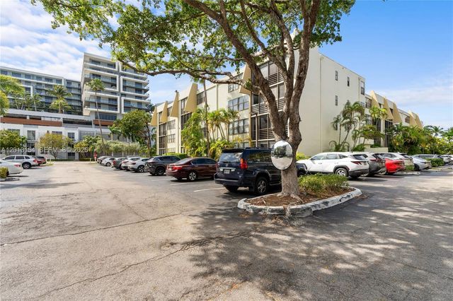 20401 NE 30th Ave 416-8, Aventura, FL 33180