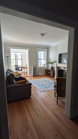 5110 S Woodlawn Avenue 3H, Chicago, IL 60615
