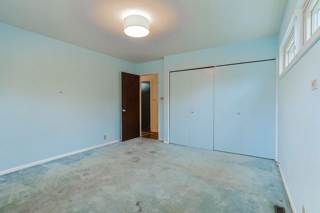 1605 E Jefferson Boulevard, South Bend, IN 46617