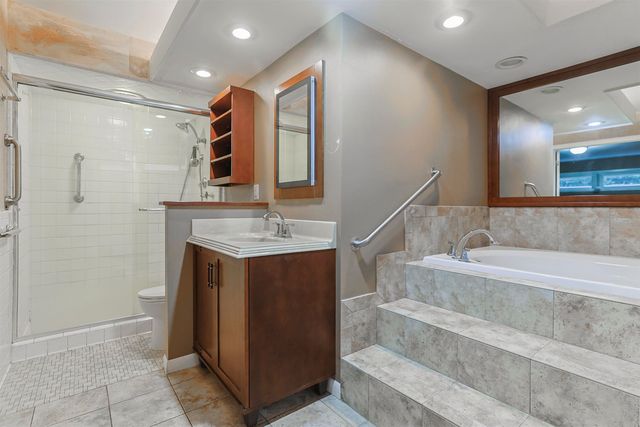 1605 E Jefferson Boulevard, South Bend, IN 46617