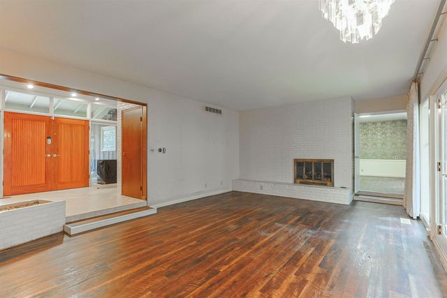 1605 E Jefferson Boulevard, South Bend, IN 46617