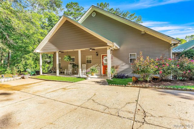 141 2nd Street, Eclectic, AL 36024