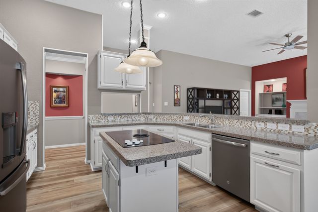 2112 Monticello Circle, Plano, TX 75075
