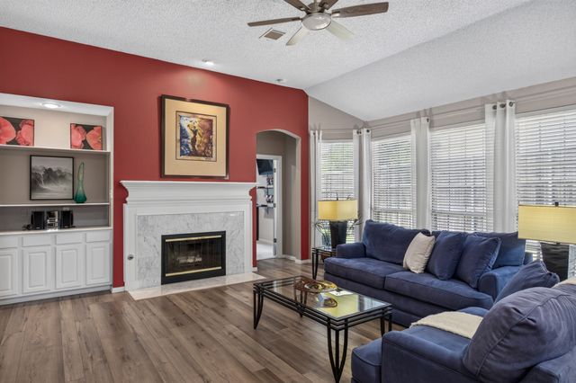 2112 Monticello Circle, Plano, TX 75075