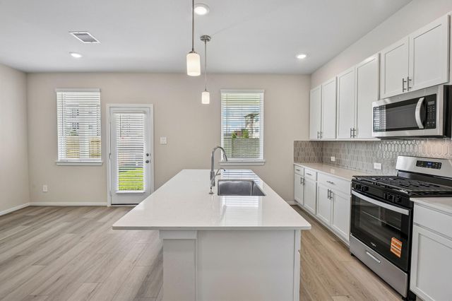 716 Sand Dollar Drive, Kemah, TX 77565
